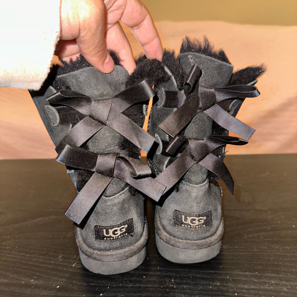 Mini Bailey Bow Uggs